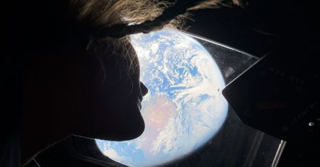 Jesteśmy świadkami historii. Astronauci nigdy nie byli tak daleko