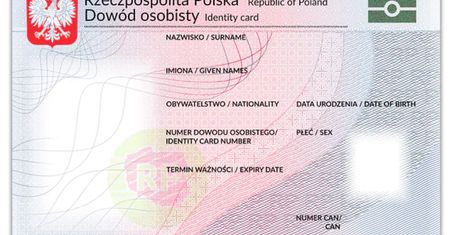 E-dowody. Poważna wpadka MSWiA. Nawet 10 tys. dowodów z wgraną cudzą tożsamością