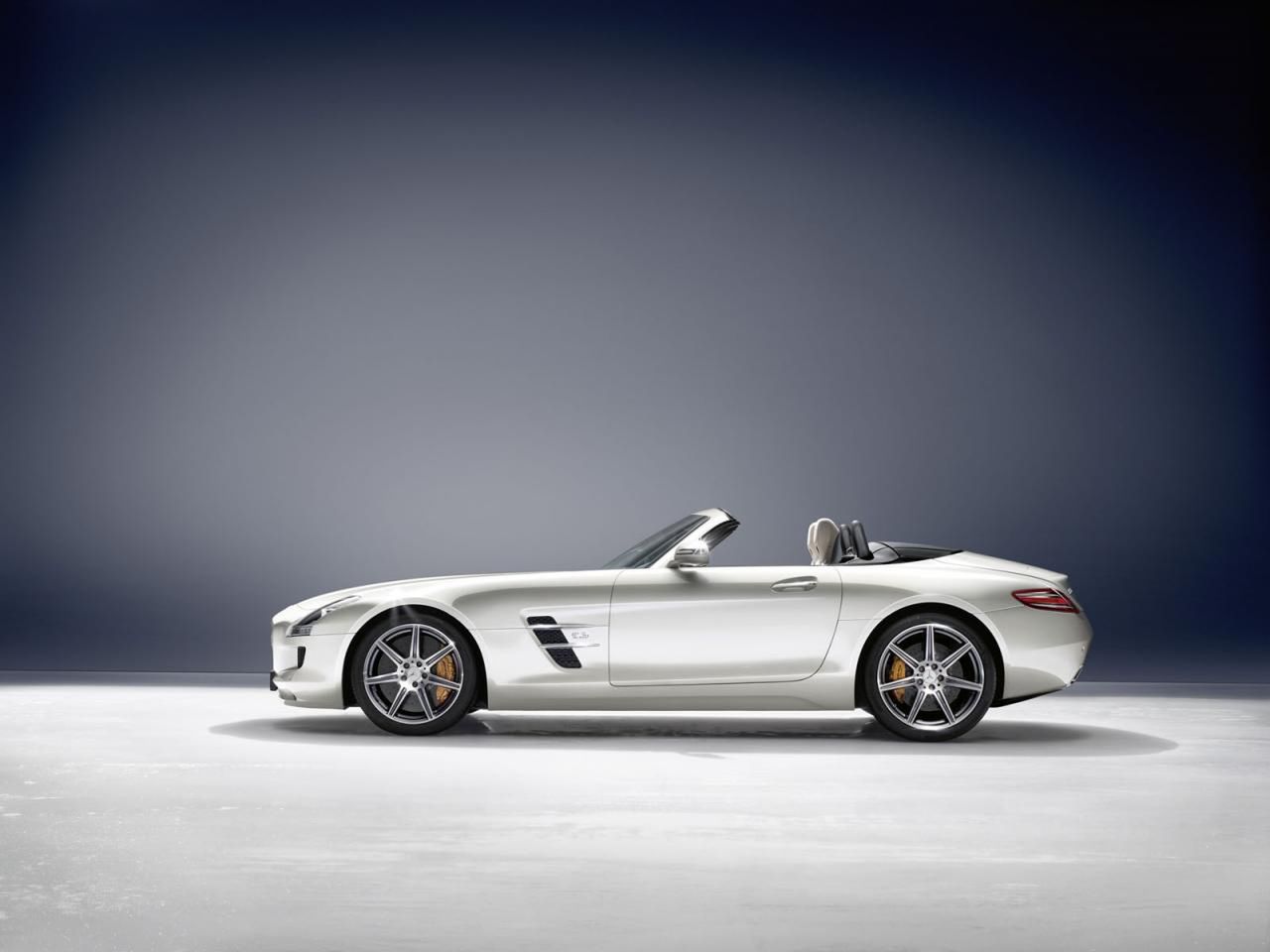 Mercedes-Benz SLS AMG Roadster [megagaleria] 45