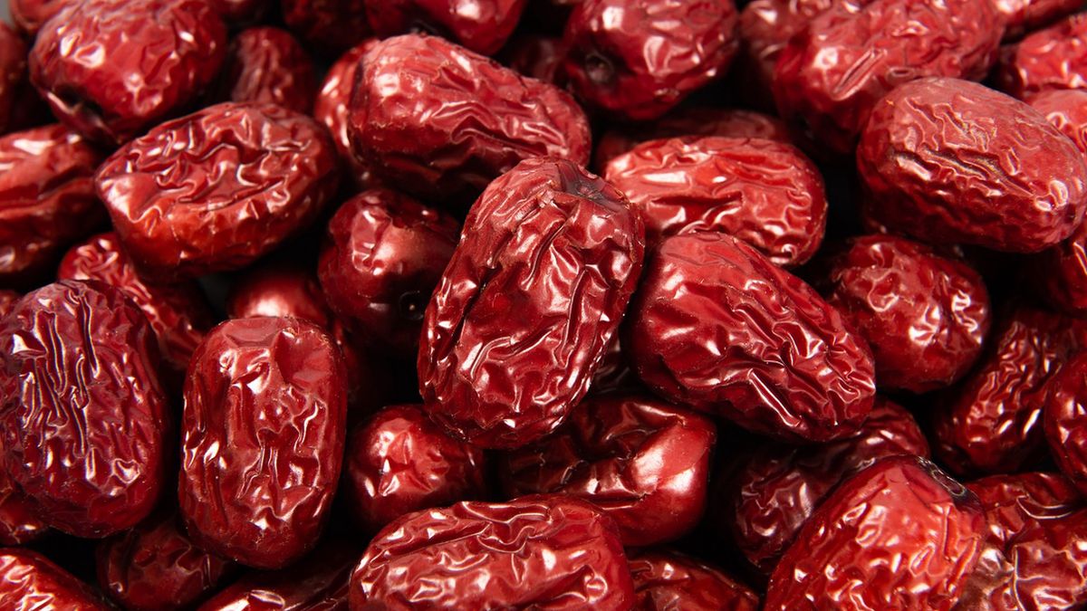 Mało kto zna ten owoc. Zacznij jeść, a wątroba ci podziękuje