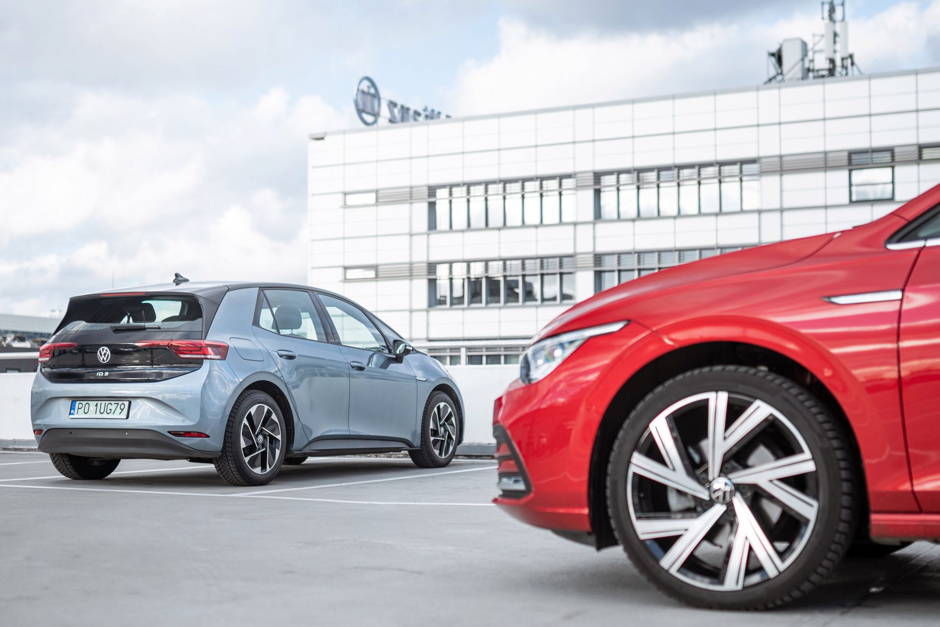 VW ID.3 vs VW Golf 1.5 eTSI
