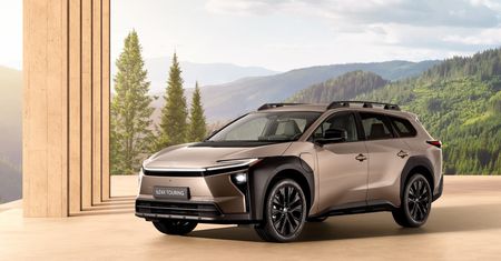 Toyota bZ4X Touring wjeżdża do salonów. Ma wielki bagażnik i niezłą cenę