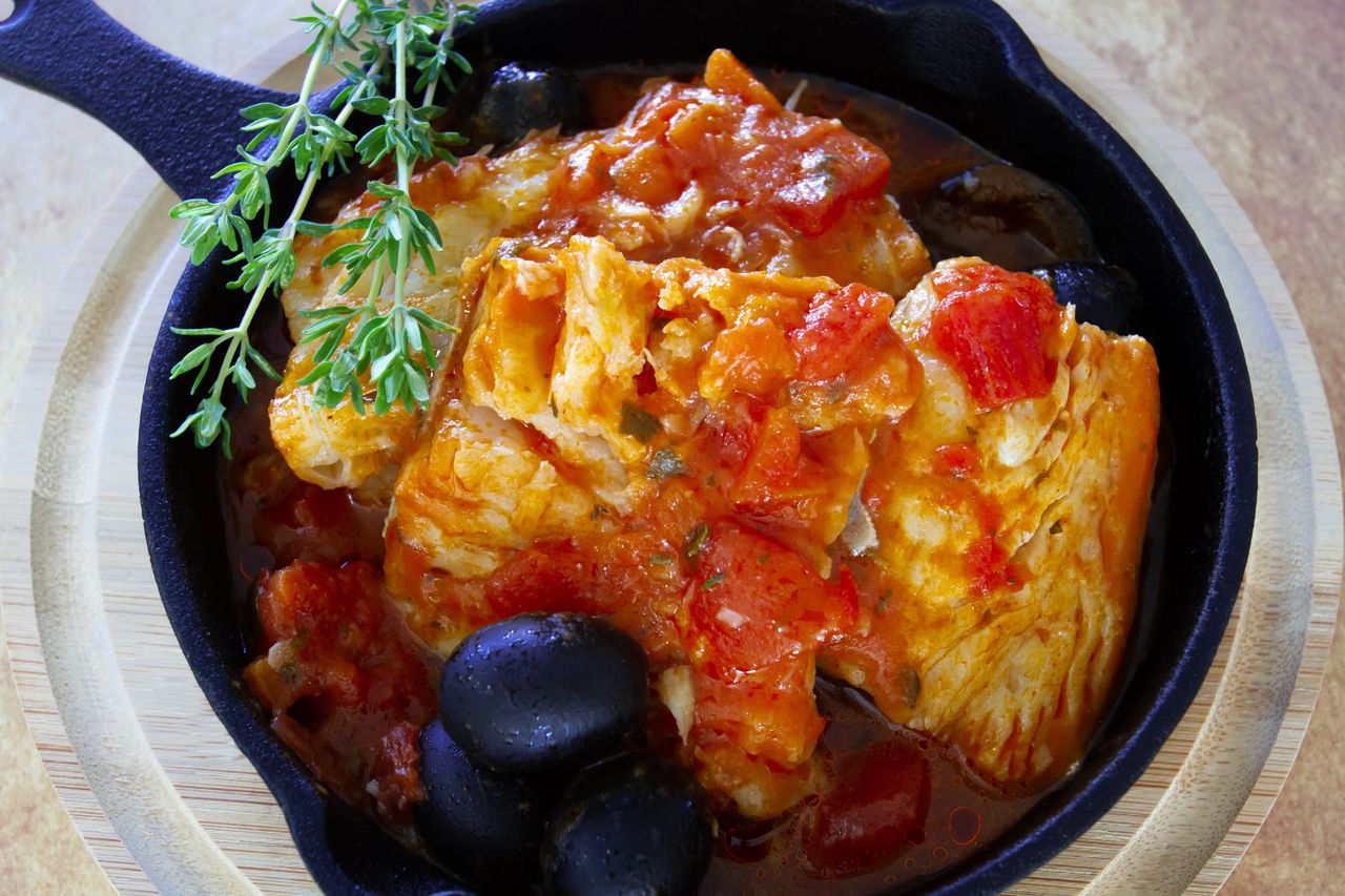 Filet z dorsza duszony w pomidorach. Błyskawiczny obiad