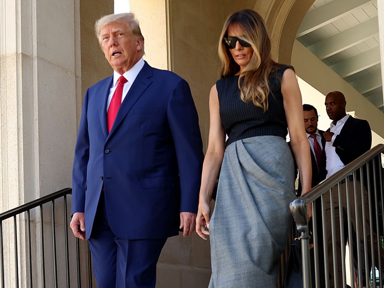 Melania i Donald Trump poszli na wybory. Jej kreacja kosztował krocie