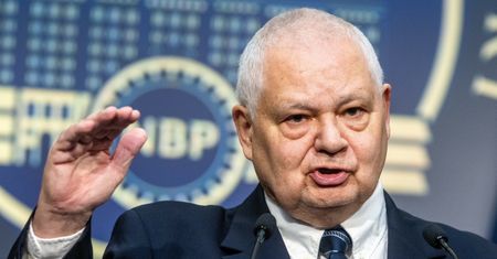Przełom w inflacji? Nie ma się z czego cieszyć. Polacy zapłacą za sztuczki PiS-u [OPINIA]