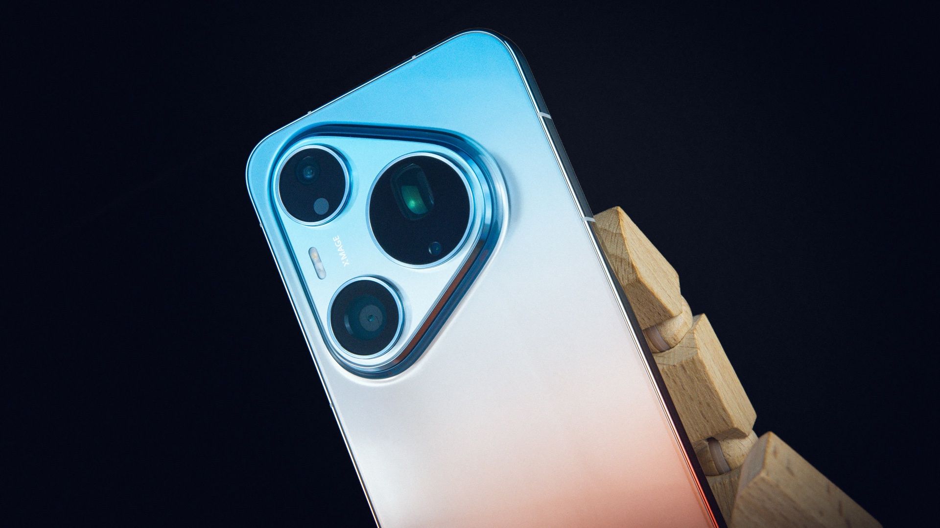 HUAWEI Pura 90s Pro Max - aparaty na tylnej ściance