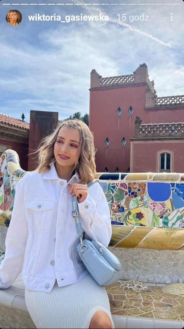 Wiktoria Gąsiewska podbija Barcelonę z młodszą siostrą
