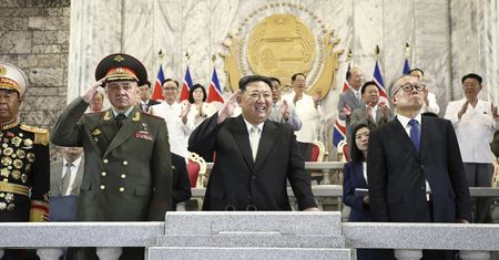 Kim Dzong Un chwalił się rakietami. Na trybunie Szojgu