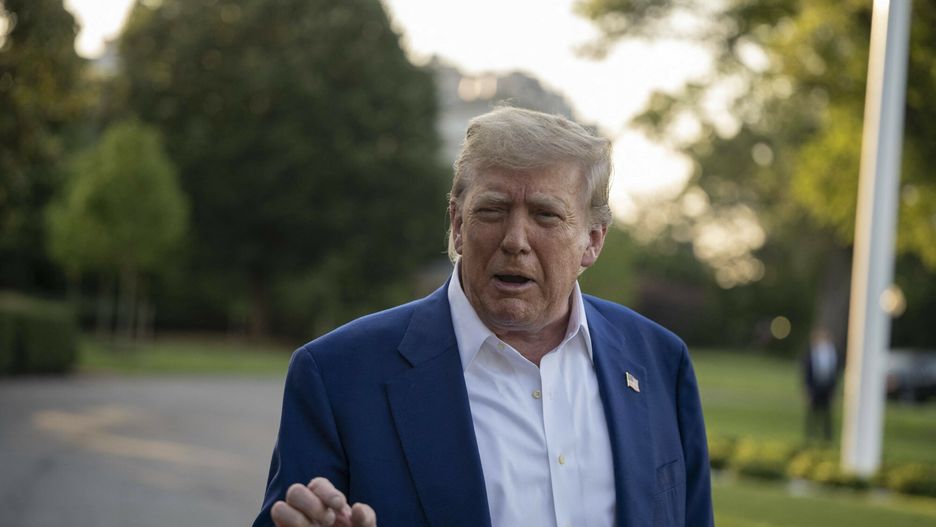 Archiwum zagraniczne East News 2025-06
WASHINGTON DC, UNITED STATES - JUNE 24 : United States President Donald Trump speaks to press before his departure at the White House to route The Hague, Netherlands on June 24, 2025, in Washington D.C. to attend NATO Summit in Netherlands. Celal Gunes / Anadolu/ABACAPRESS.COM
AA/ABACA