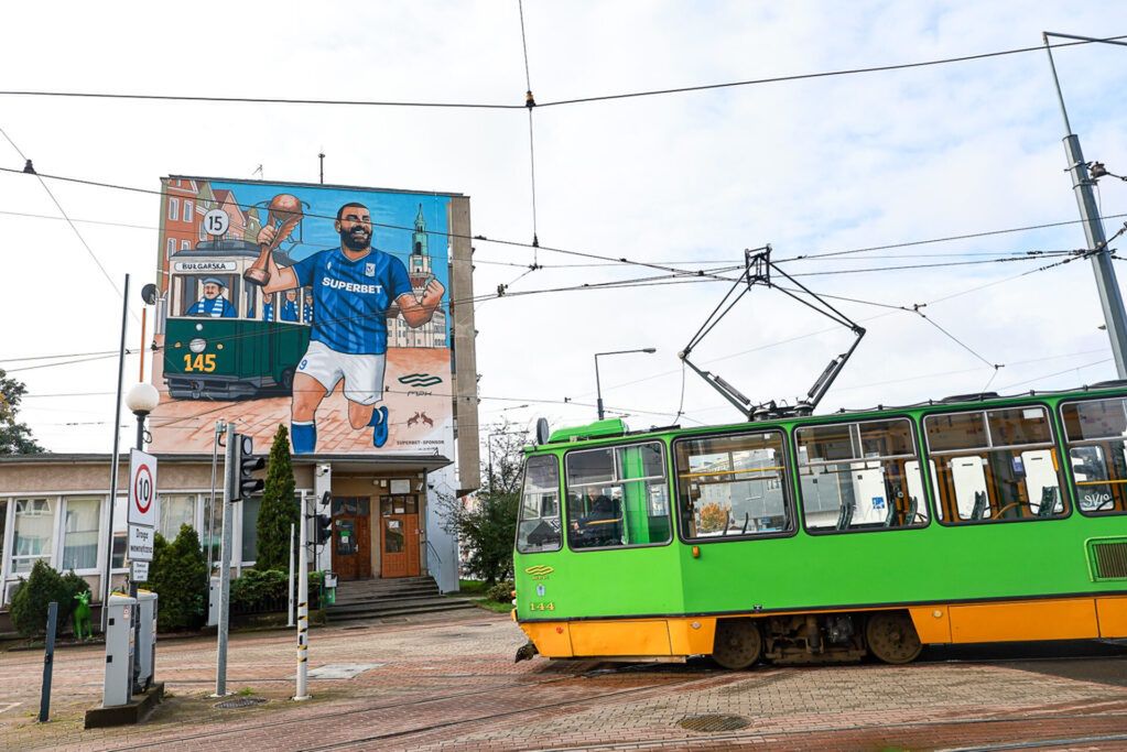 Poznań: Mural Lecha upamiętnia triumf w sezonie 2024/25