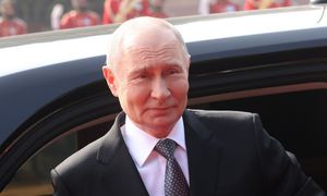 Putin chce żyć 150 lat. Zażywa specjalnych kąpieli z krwi jelenia