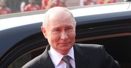 Putin chce żyć 150 lat. Zażywa specjalnych kąpieli z krwi jelenia
