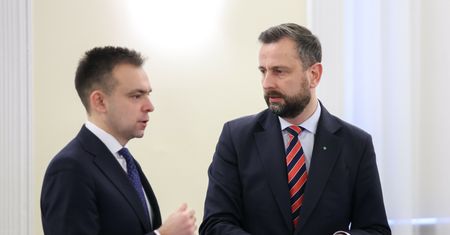 Ciemne chmury nad reformą Domańskiego. Może być gorąco. I to w takim momencie