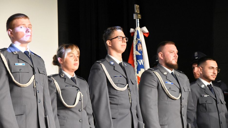 Święto Policji w Śremie. Wręczono medale, odznaczenia i awanse
