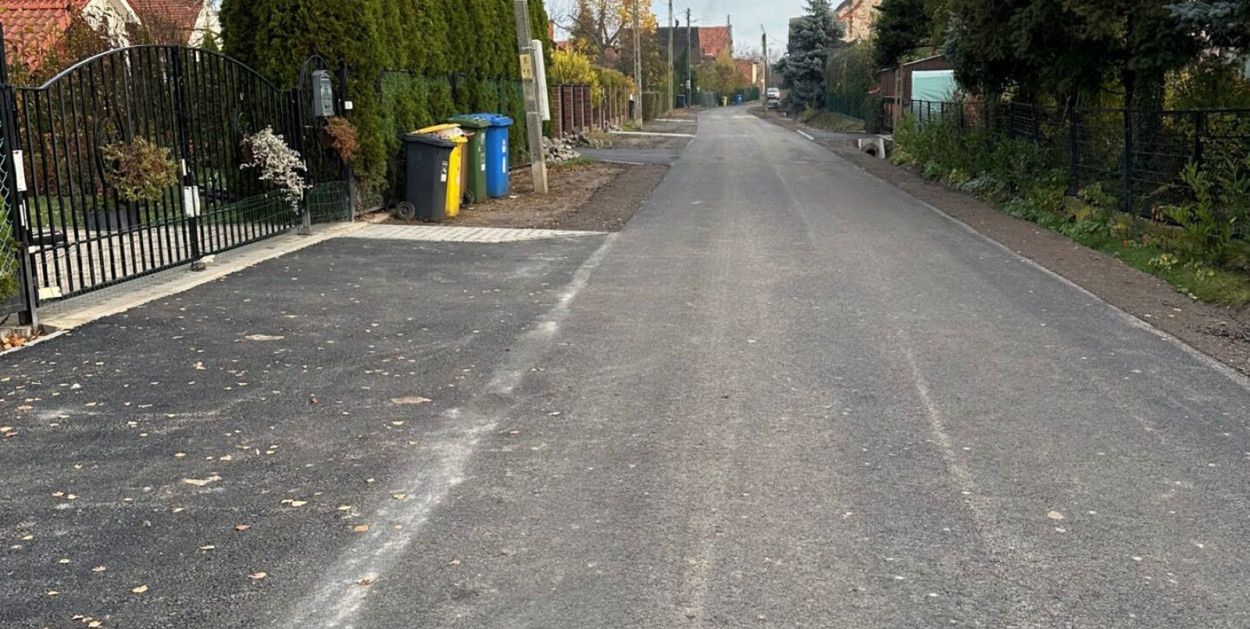 Nowa Wieś Legnicka: Mieszkańcy doczekali się remontu drogi