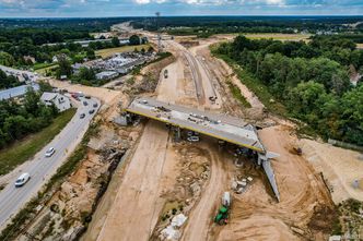 Drogowcy coraz częściej idą do sądu. Wojna o umowy odbija się na kierowcach