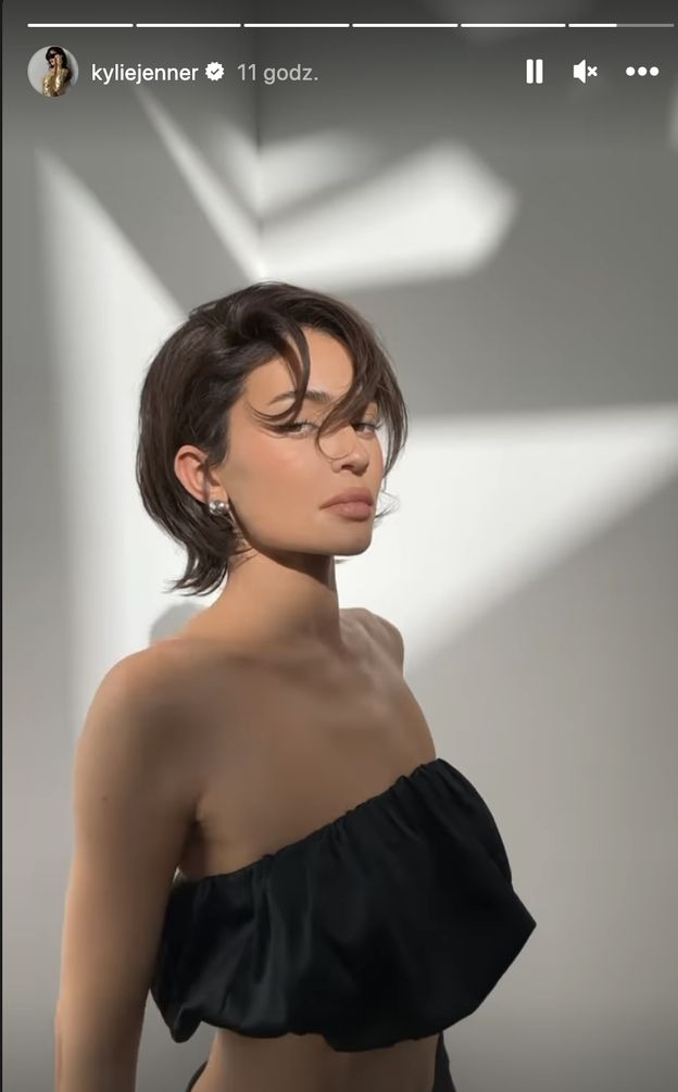 Kylie Jenner pochwaliła się fryzurą inspirowaną Kris Jenner. Ta zareagowała: "Nie jesteś nawet PIERDNIĘCIEM" (FOTO)