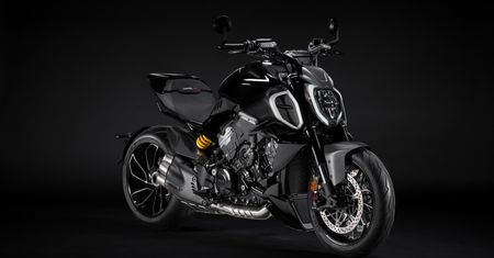 Ducati Diavel V4 z trzema pakietami dodatków. Poprawiają nie tylko wygląd