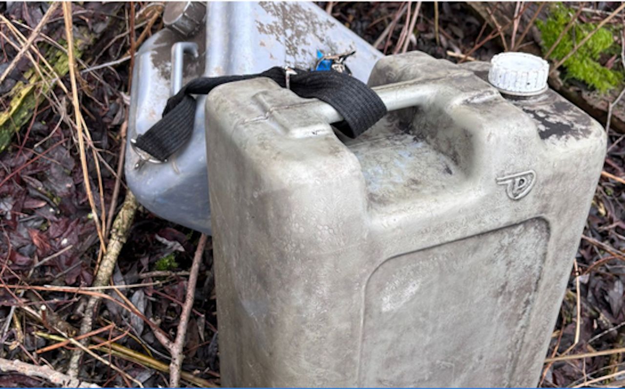 Kradł paliwo z maszyn budowlanych. Zniknęło ok. 1400 litrów