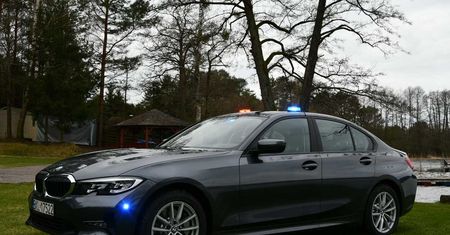 Nowy nieoznakowany radiowóz z rejestratorem za 90 tys. zł. Wiemy, gdzie będzie jeździł