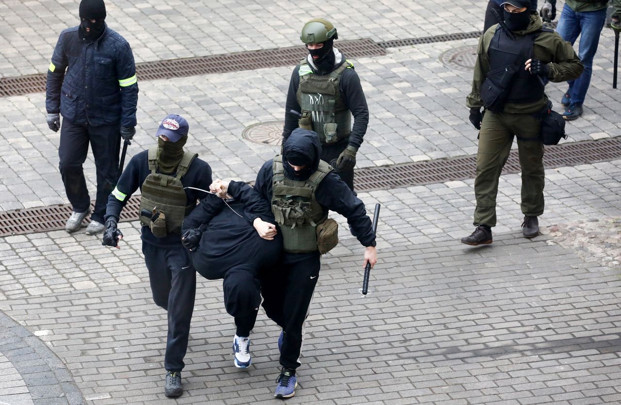 Mińsk. W protestach zatrzymanych ponad 500 osób