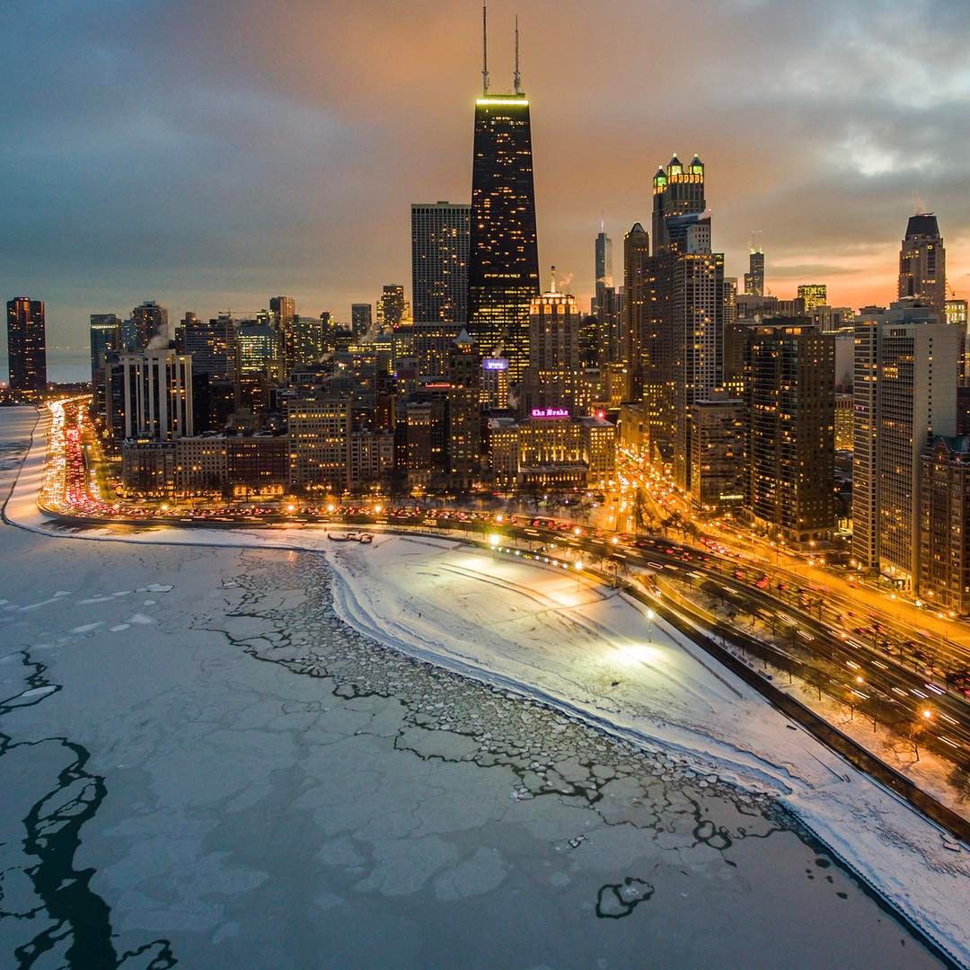 Takiego Chicago jeszcze nie widzieliście. Razvan Sera to prawdziwy mistrz fotografii lotniczej