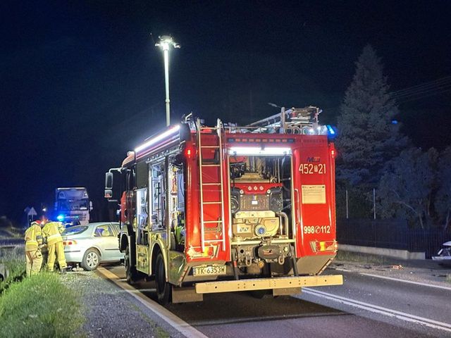 Wypadek w miejscowości Rudka.  Dwie osoby ranne
