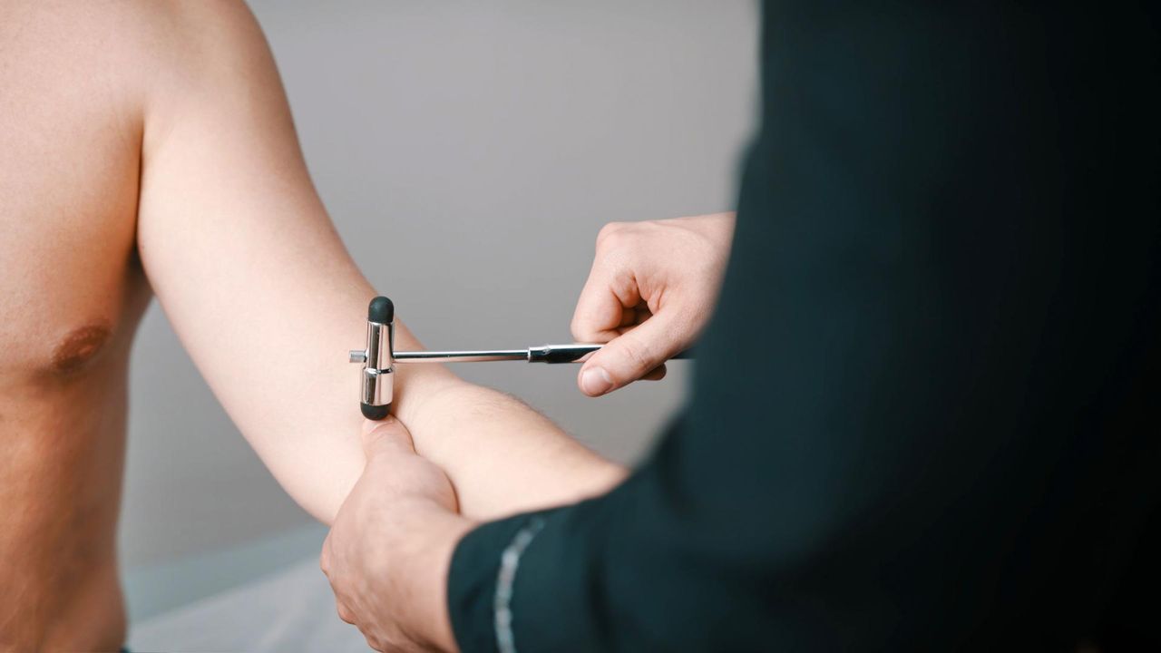 Objaw Chvostka i tężyczka – przyczyny, objawy i leczenie