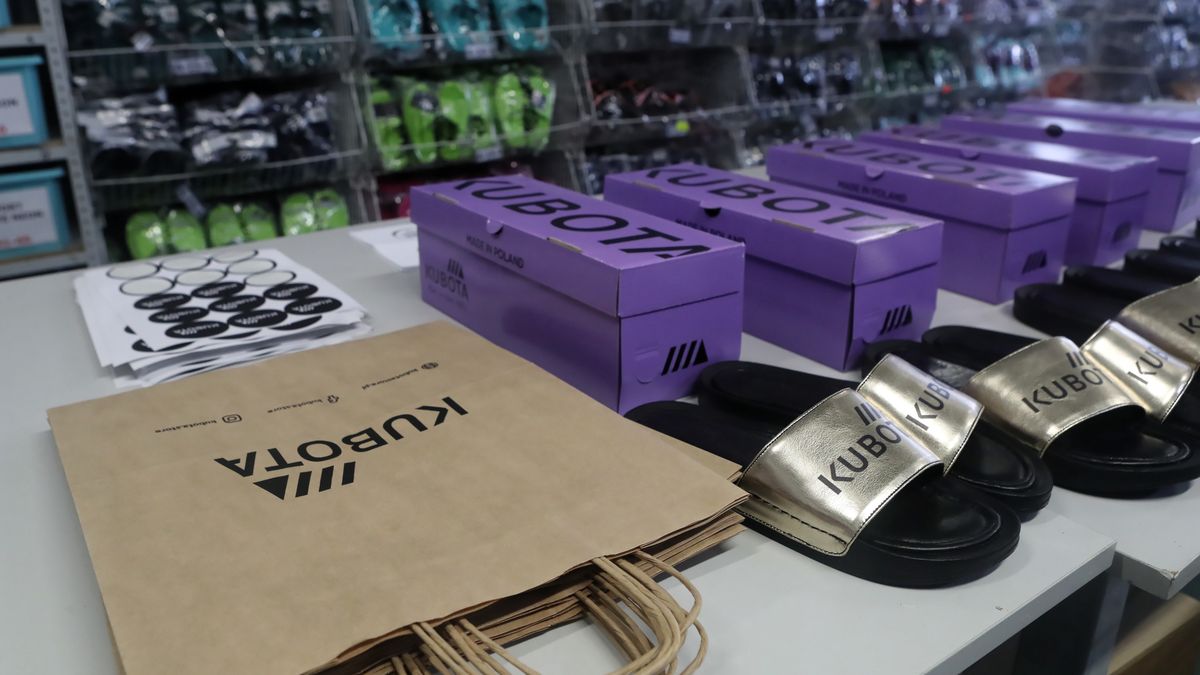 klapki
Roman Zawistowski
but, BUTY, GPW, klapki, Koboty, konferencja, Kubota Wear, Lepiej 2.0, obuwie