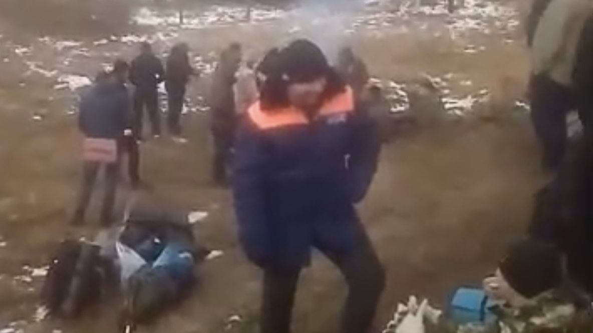 "Dolina śmierci". Zmobilizowanych zostawiono na zaśnieżonym polu