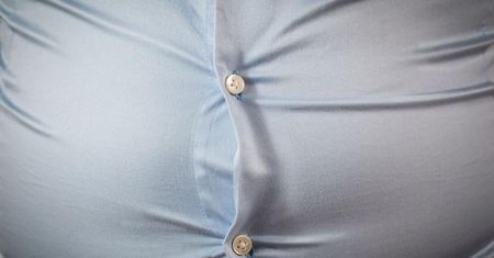 Koniec z "cukrowym brzuchem" – dlaczego ograniczenie węglowodanów wspiera metabolizm?