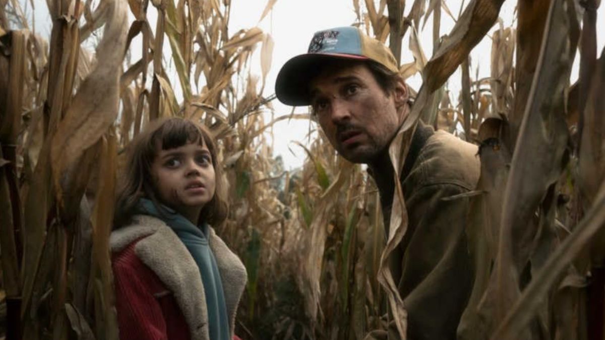 Kadr z serialu "The Signal"