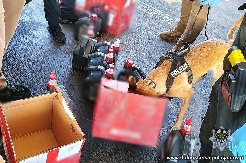 30 litrów płynnej amfetaminy w kanistrach po oleju – 26-latek wpadł na granicy z Niemcami