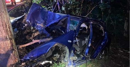 Potworny wypadek samochodowy. 16-latek i 18-latek nie żyją
