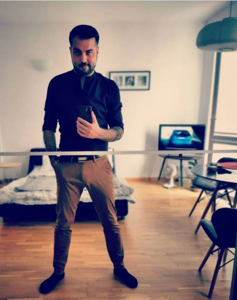 "Ślub od pierwszego wejrzenia". Internauci snują teorie pod zdjęciem Karola