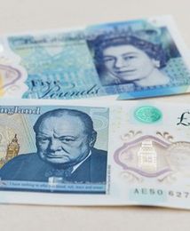 Kolejna przecena funta. Jest najtańszy od 2 lat
