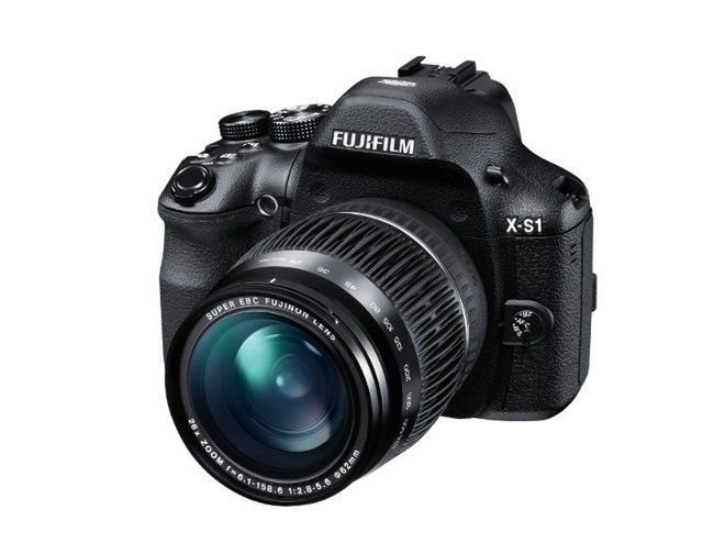 Nowy kompakt Fujifilm z 26-krotnym zoomem