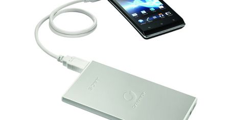 Sony CP-F1L i CP-F2L - przenośne ładowarki do smartfonów i tabletów