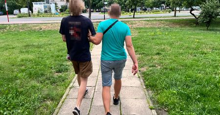 Sprzedawali nie swoje samochody- 7 osób zatrzymanych.