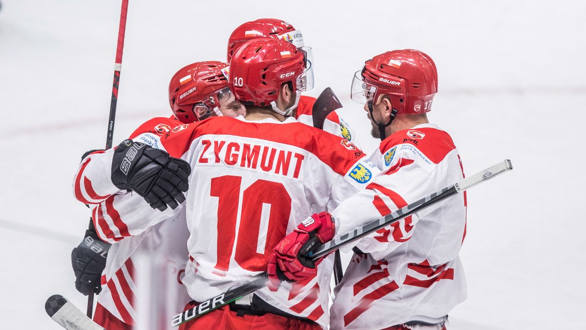 PAP / Zbigniew Meissner / Na zdjęciu: Polacy cieszą się z gola