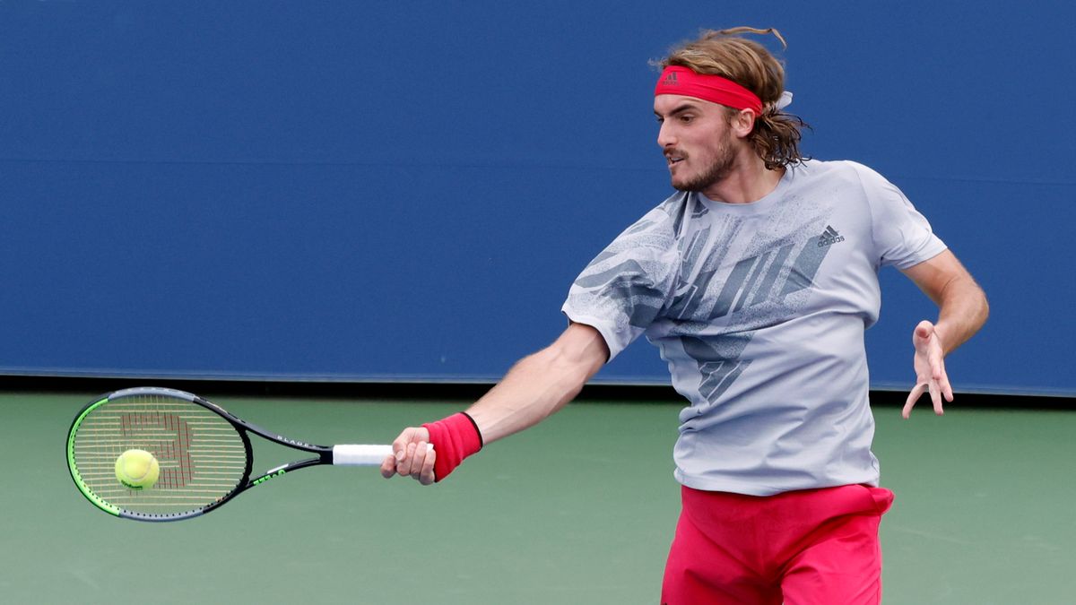 PAP/EPA / JASON SZENES / Na zdjęciu: Stefanos Tsitsipas