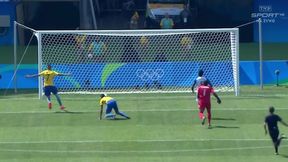 Piłka nożna (M), Brazylia - Honduras 1:0: Neymar trafia w 16. sekundzie i... opuszcza boisko na noszach