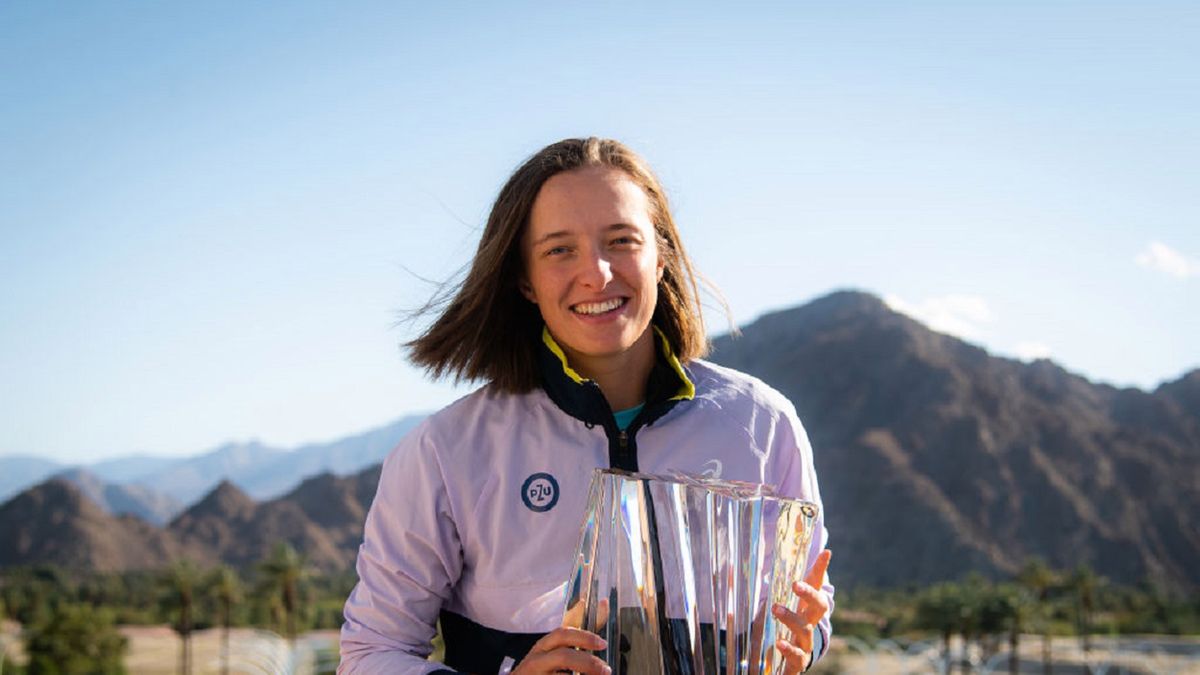 Zdjęcie okładkowe artykułu: Getty Images / Robert Prange / Na zdjęciu: Iga Świątek, mistrzyni BNP Paribas Open 2022