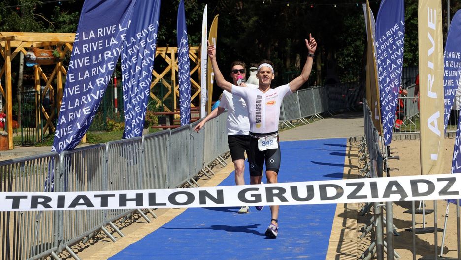 Triathlon La Rive nad jeziorem Rudnickim w Grudziądzu
