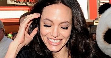 Angelina znowu w ciąży?!