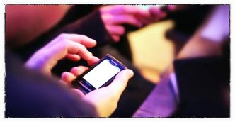 Dwa razy więcej smartfonów, niż rok temu