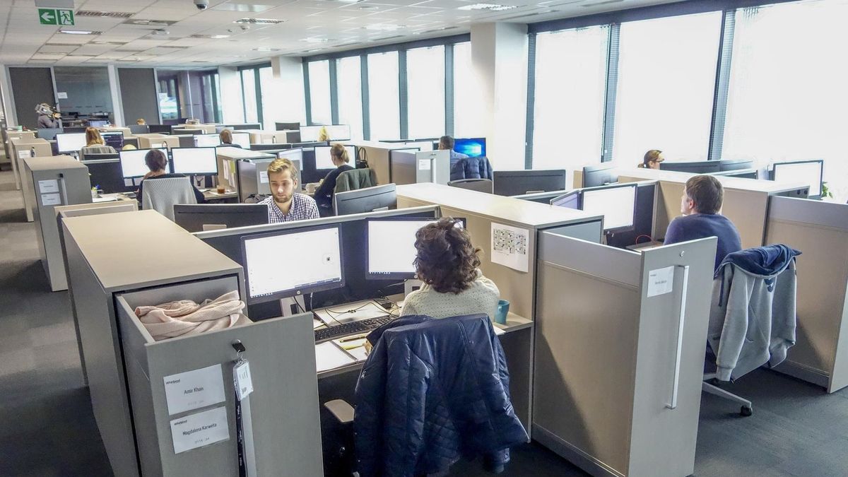 Fundusz Pracy puchnie - uważają przedsiębiorcy i mówią: przeznaczmy pieniądze na szkolenia pracowników