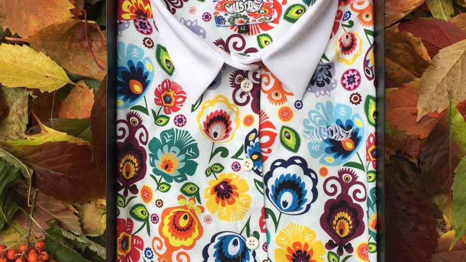 Pierwsze sklepy z nowoczesnymi, folkowymi ubraniami powstały w 2009 roku. Od tej pory widzimy prawdziwy boom