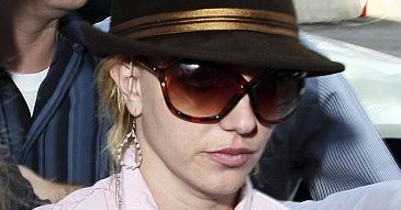 Britney musi zapłacić ojcu!