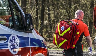 Dolnośląskie. Ciężarówka zderzyła się z busem. Wielu poszkodowanych
